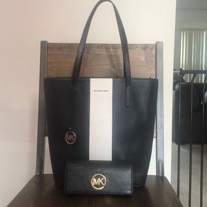 Michael Kors Purse and Wallet Bundle